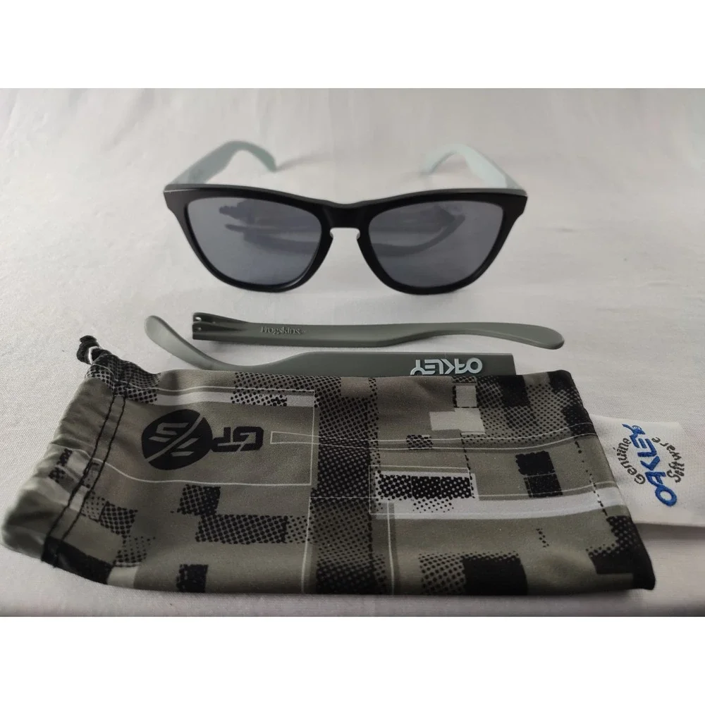Oakley Frogskins GP75 Edition Four-Legged Matte Black 24-335‎ 55mm RARE SET